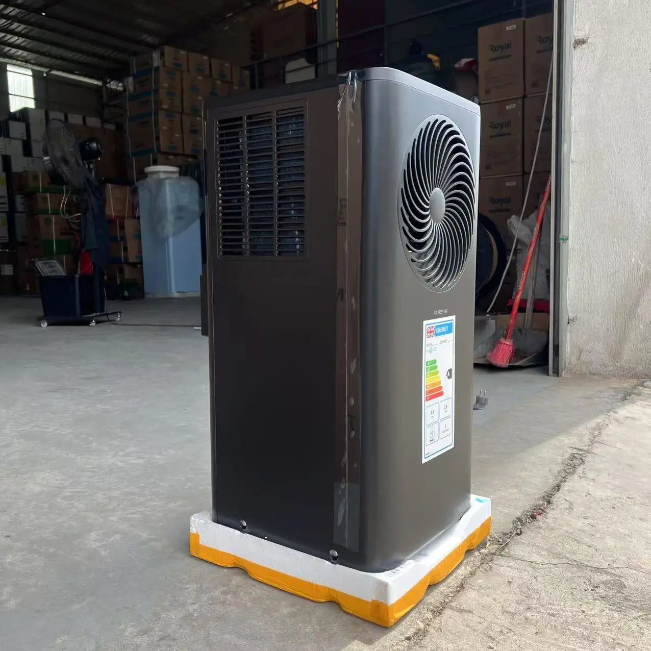Germany Brand 2024 New Design Mobile Air Conditioner Front Air 9000btu 220v 50hz R290 Strong Cooling with Fan and Dehumidifier